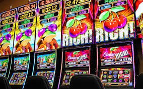 wedebola Ganesha Gold slot game interface showing five reels and bonus symbols